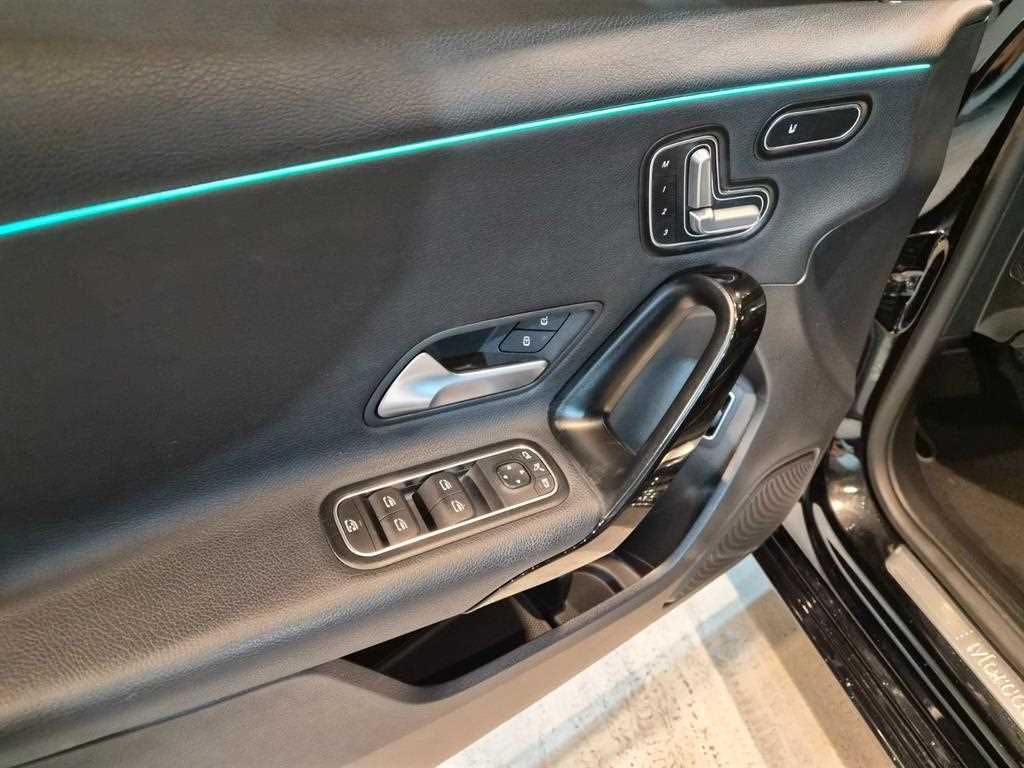 Mercedes Benz A Class - Vista 10