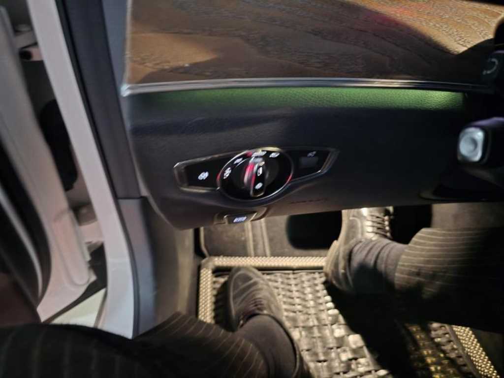 Mercedes Benz E class - Vista 10