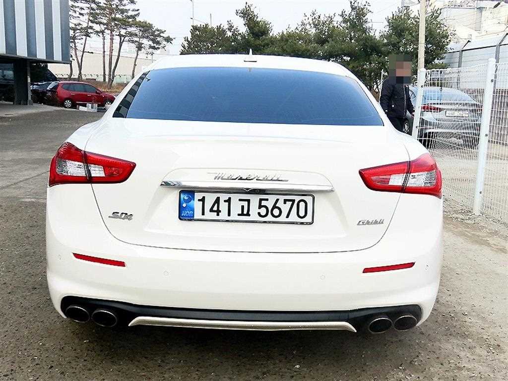 Maserati Ghibli - Vista 4