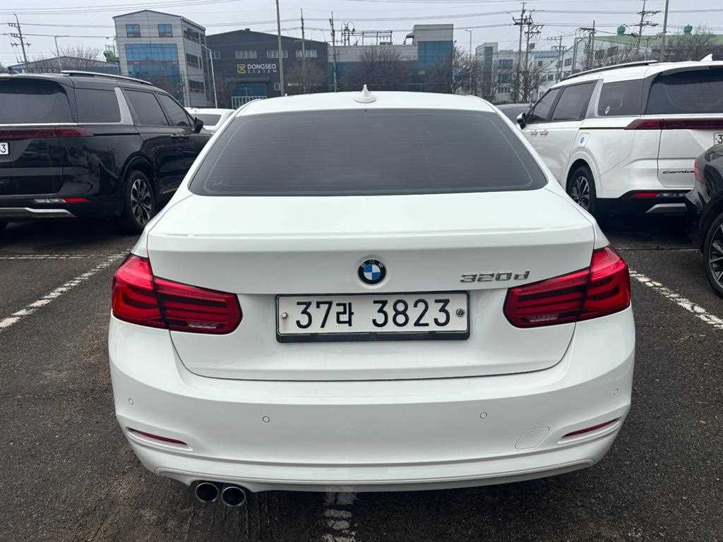 BMW 3 series - Vista 4