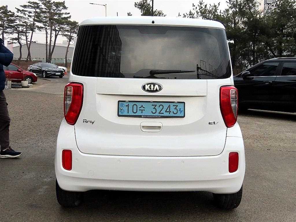 KIA Ray - Vista 4