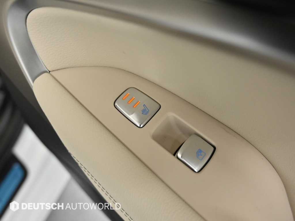 Genesis G70 2025 Blanco - Importación desde Corea - HF Imports Iquique - Foto 16