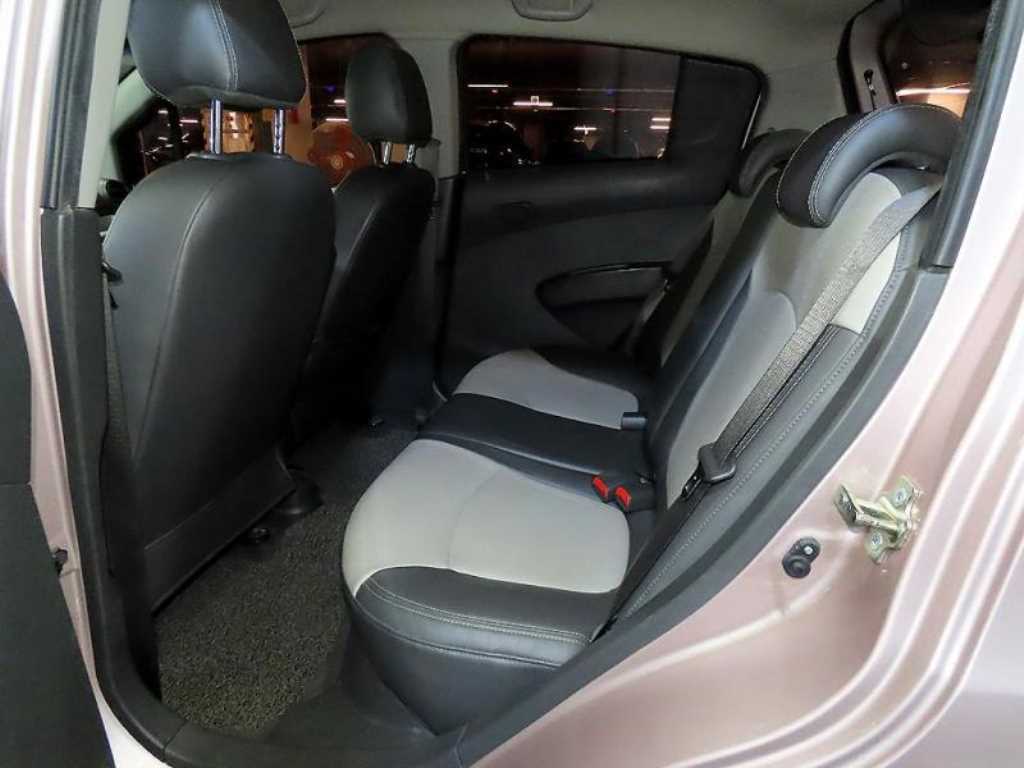 Chevrolet Spark - Vista 7