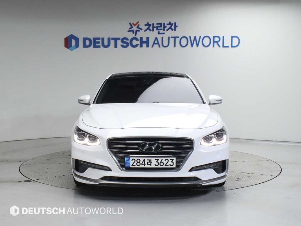 HYUNDAI Grandeur - Vista 3