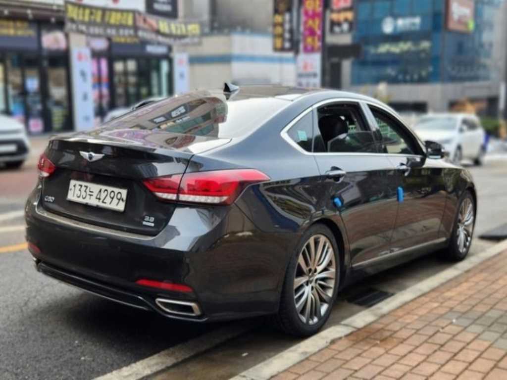 Genesis G80 - Vista 5