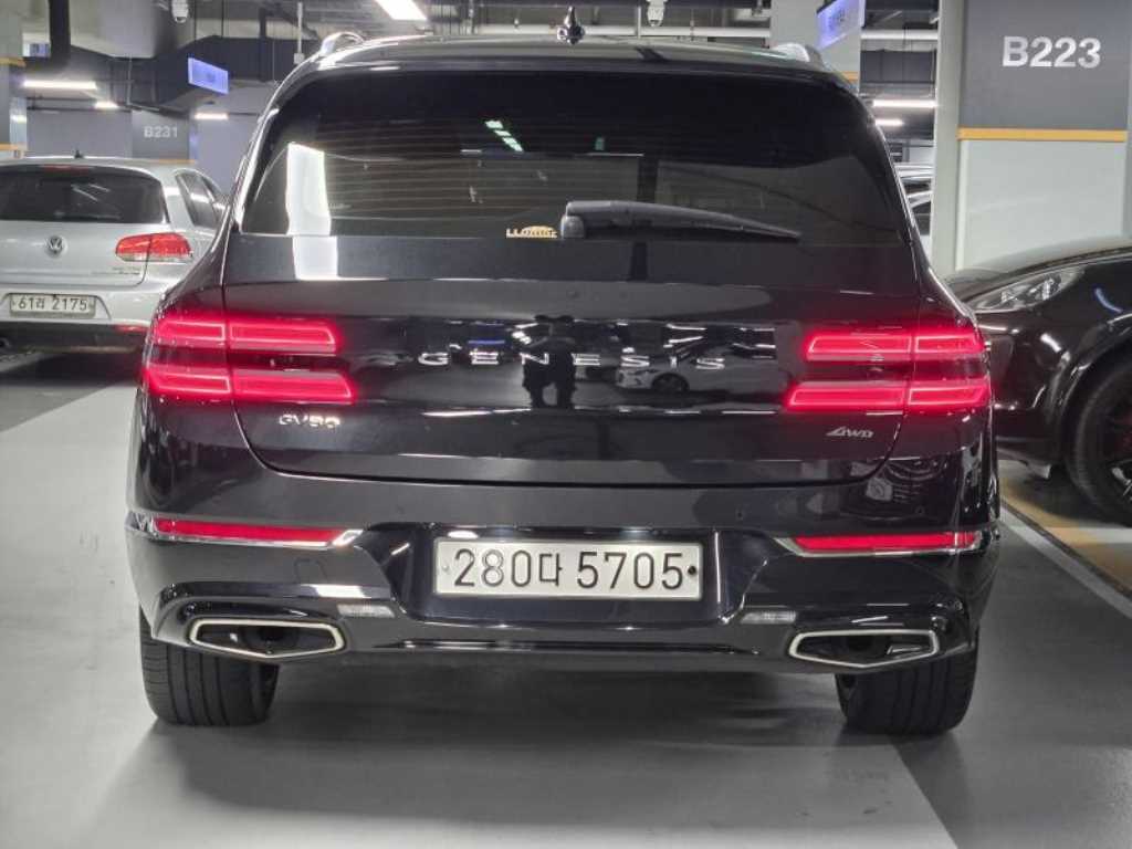 Genesis GV80 - Vista 4