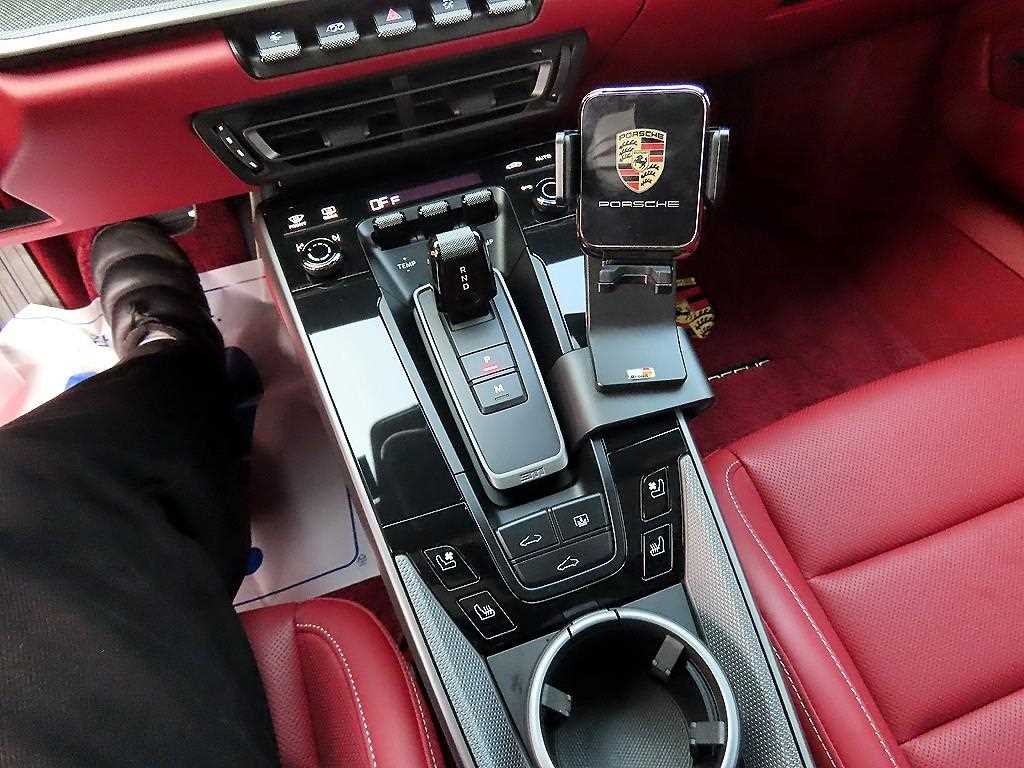 Porsche 911 2024 Negro - Importación desde Corea - HF Imports Iquique - Foto 16