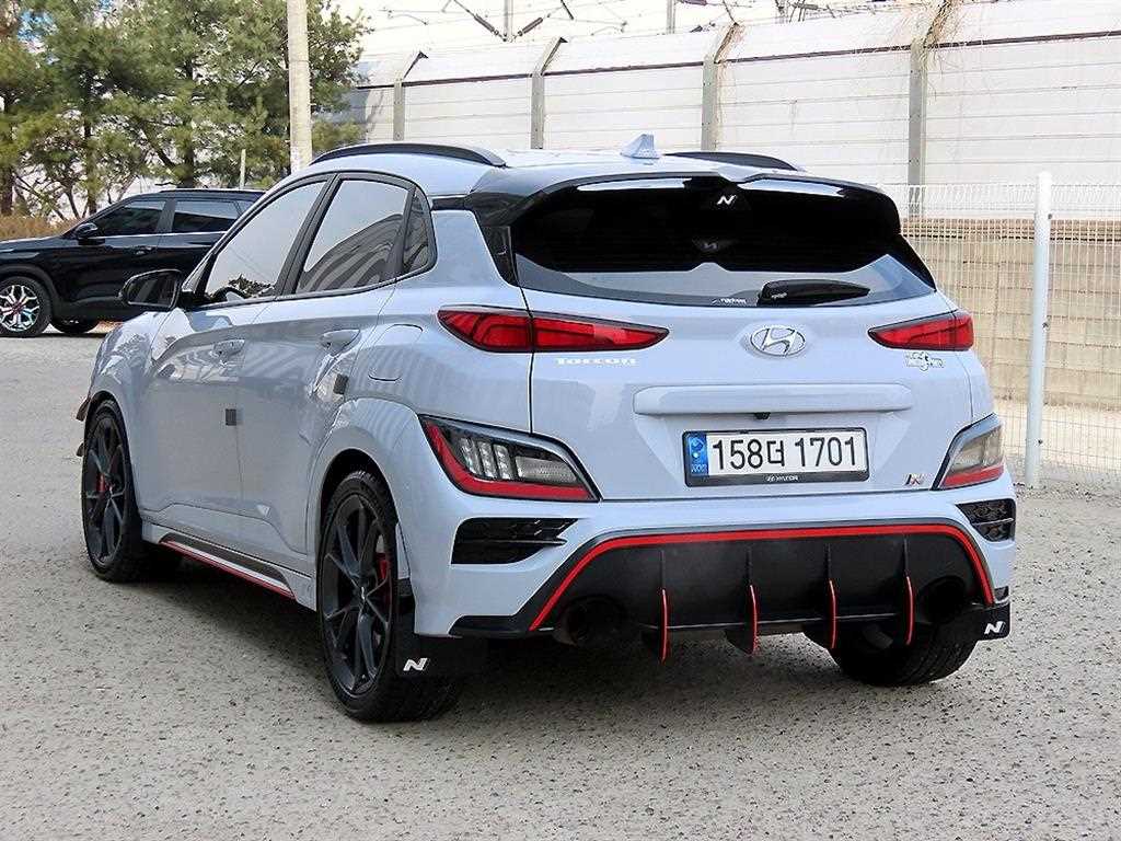 HYUNDAI Kona - Vista 3