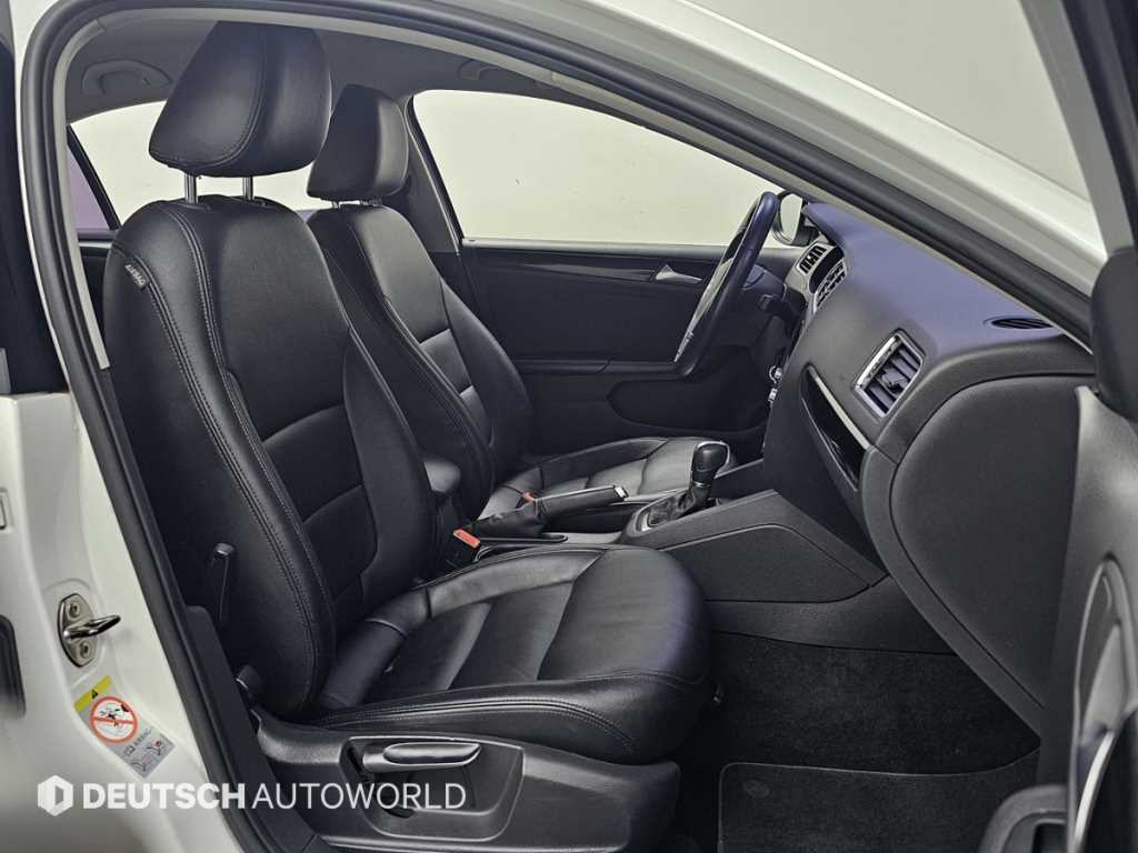 Volkswagen Jetta - Vista 10