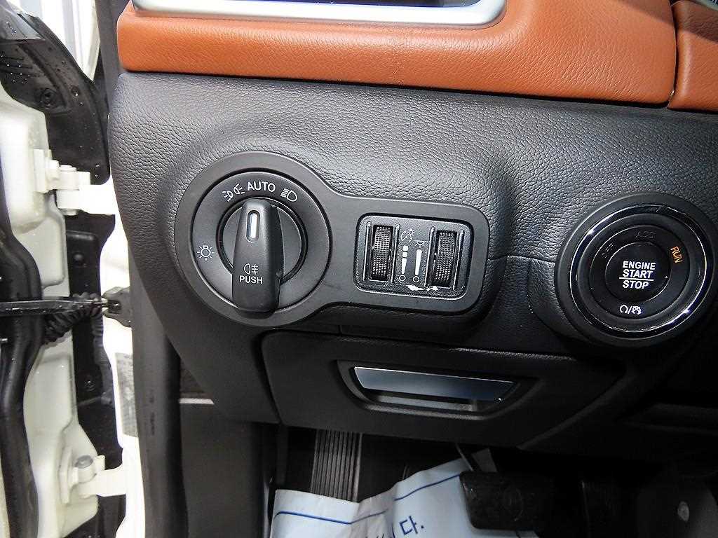 Maserati Ghibli - Vista 12