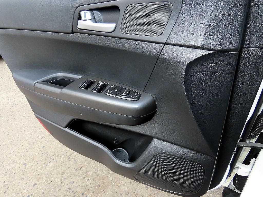 KIA Sportage - Vista 11