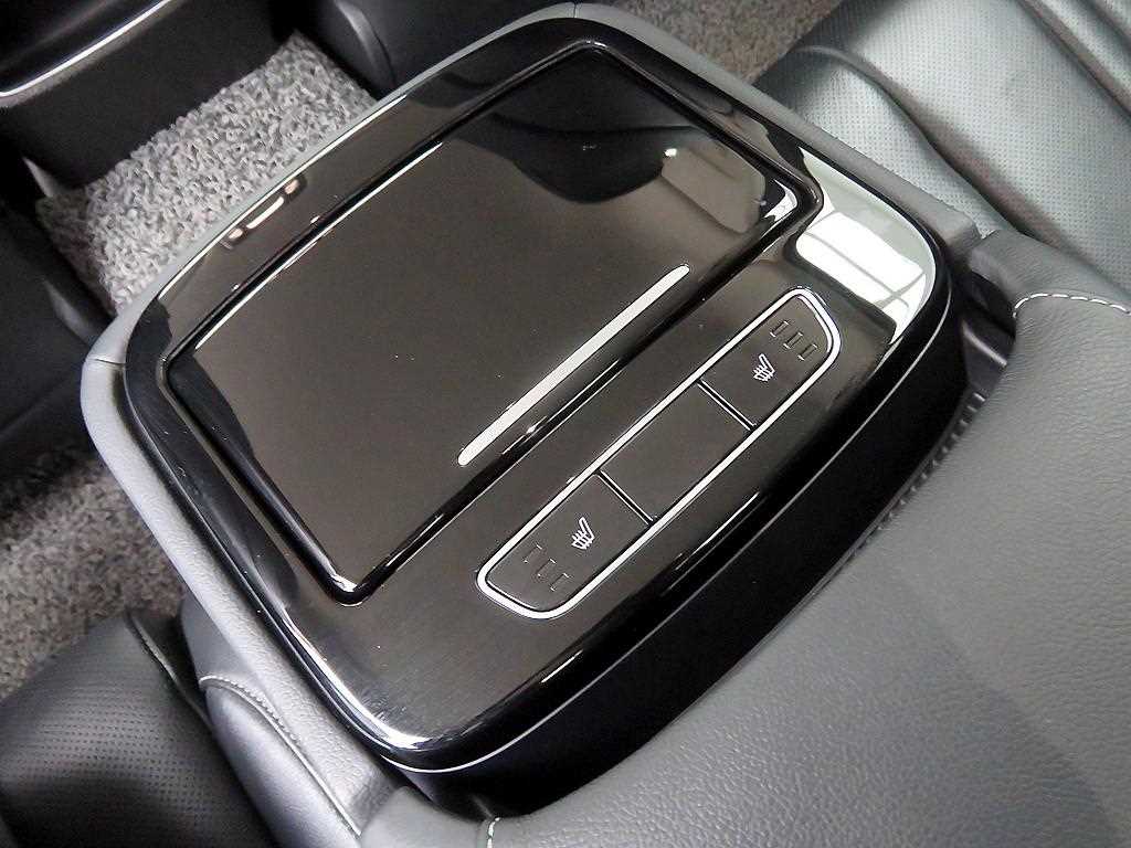 Genesis G80 - Vista 9