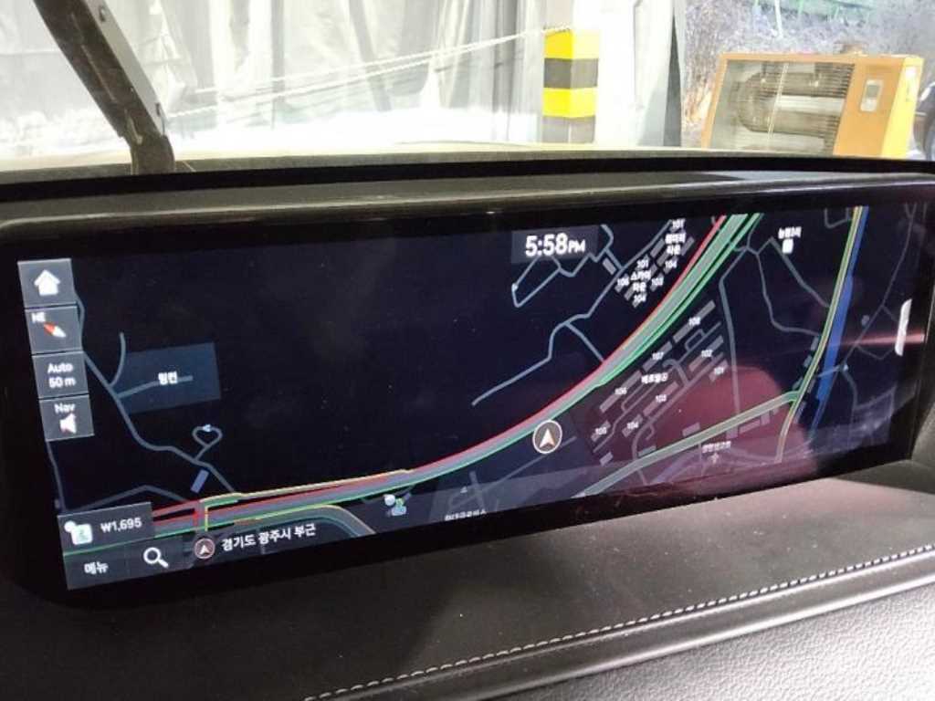 Genesis G80 - Vista 9