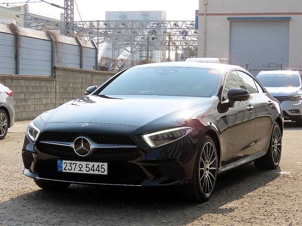 Mercedes Benz CLS Class - Vista 3