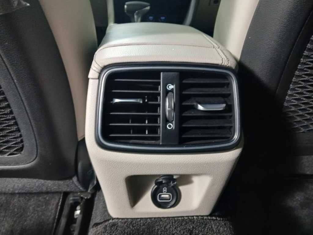 Genesis G70 2022 Blanco - Importación desde Corea - HF Imports Iquique - Foto 16