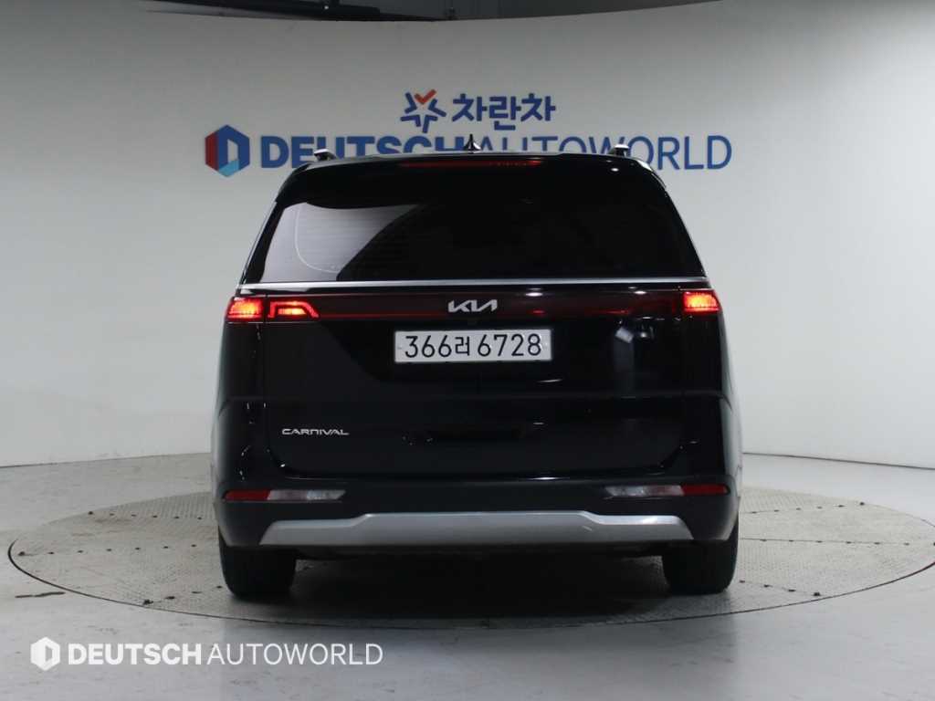 KIA Carnival - Vista 4