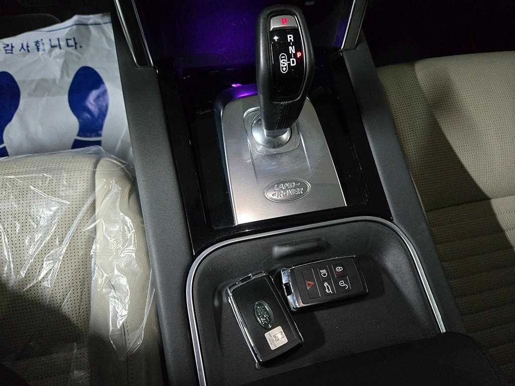 Land Rover Discovery Sports - Vista 11