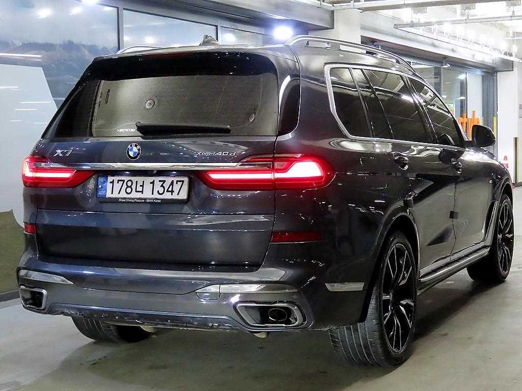 BMW X7 - Vista 4