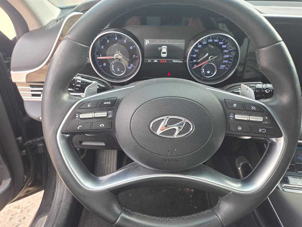 HYUNDAI Grandeur - Vista 3