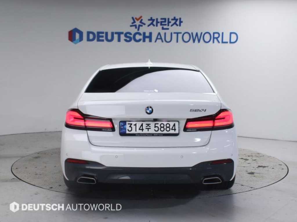 BMW 5 Series - Vista 4