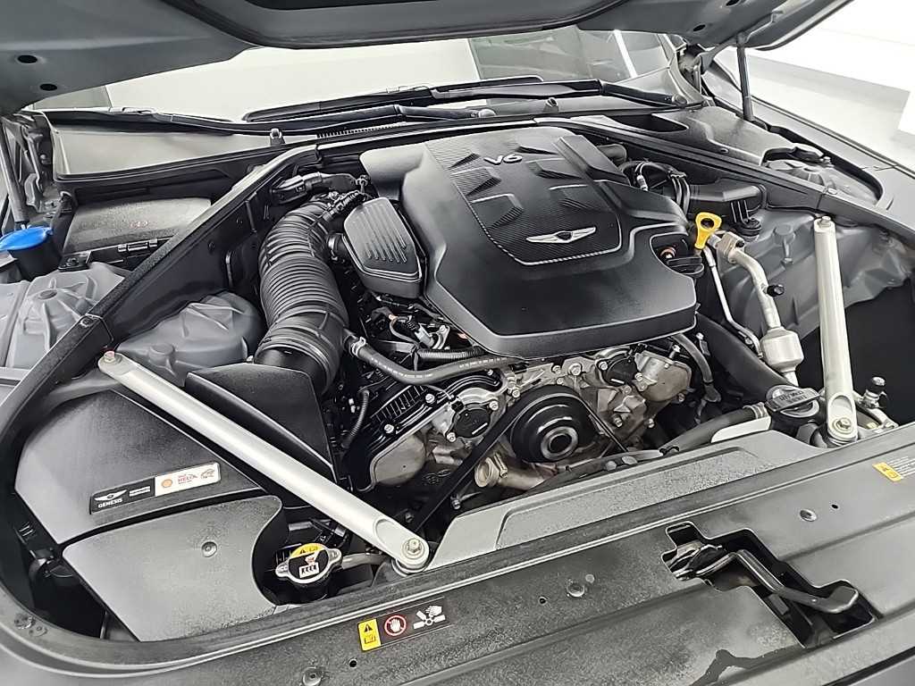 Genesis G90 - Vista 5