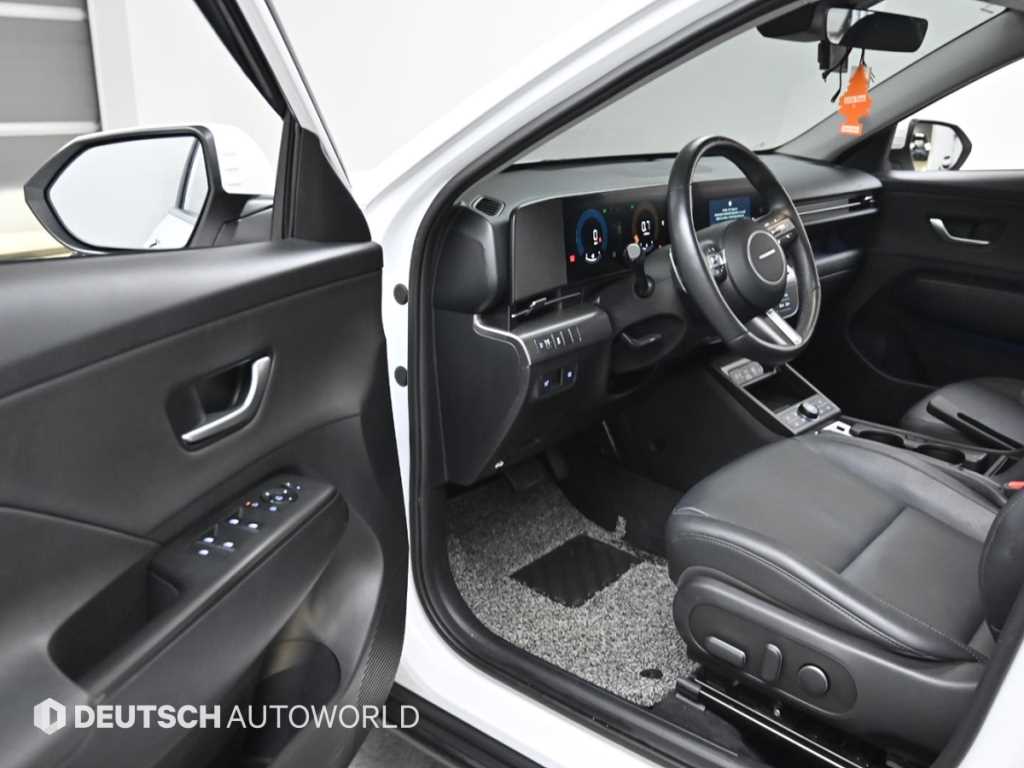 HYUNDAI Kona - Vista 11