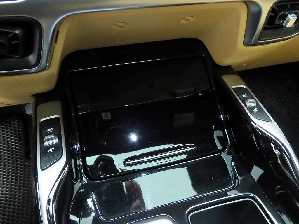 KIA Sorento - Vista 10