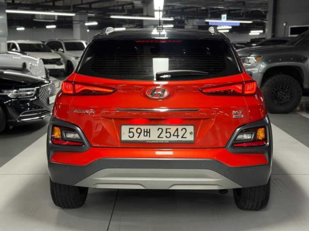 HYUNDAI Kona - Vista 6