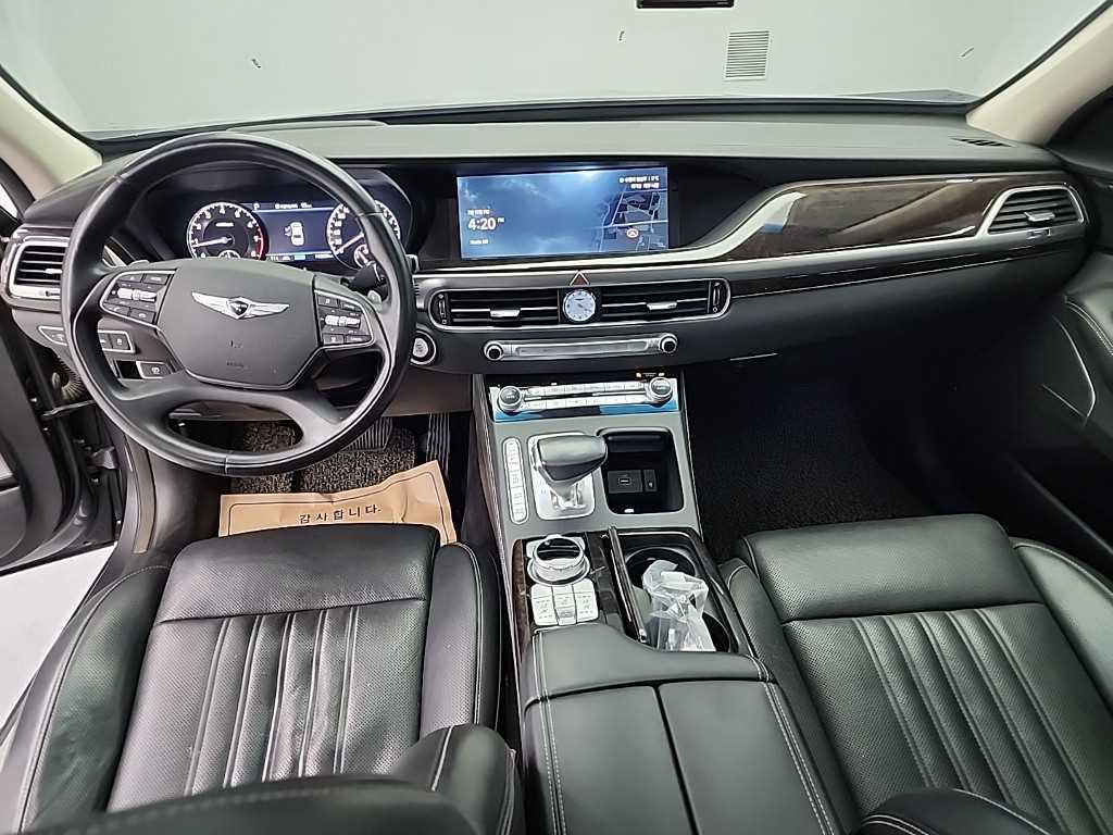 Genesis G90 - Vista 7