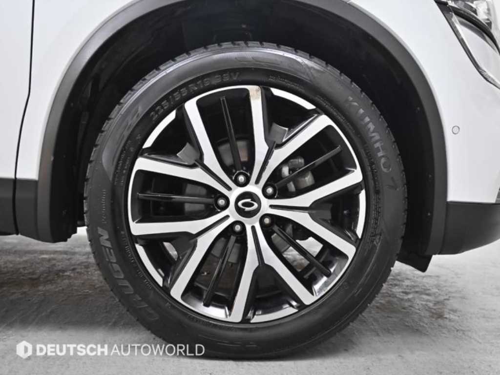 SAMSUNG QM6 - Vista 5