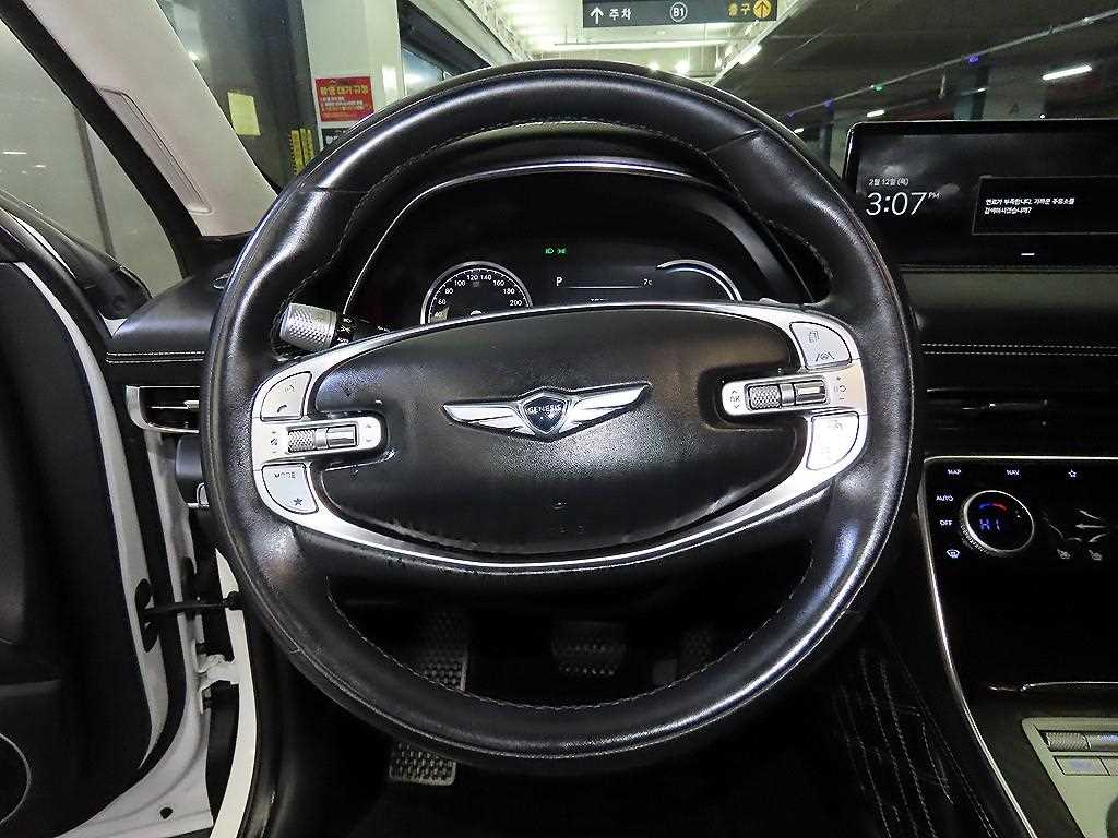 Genesis GV80 - Vista 8