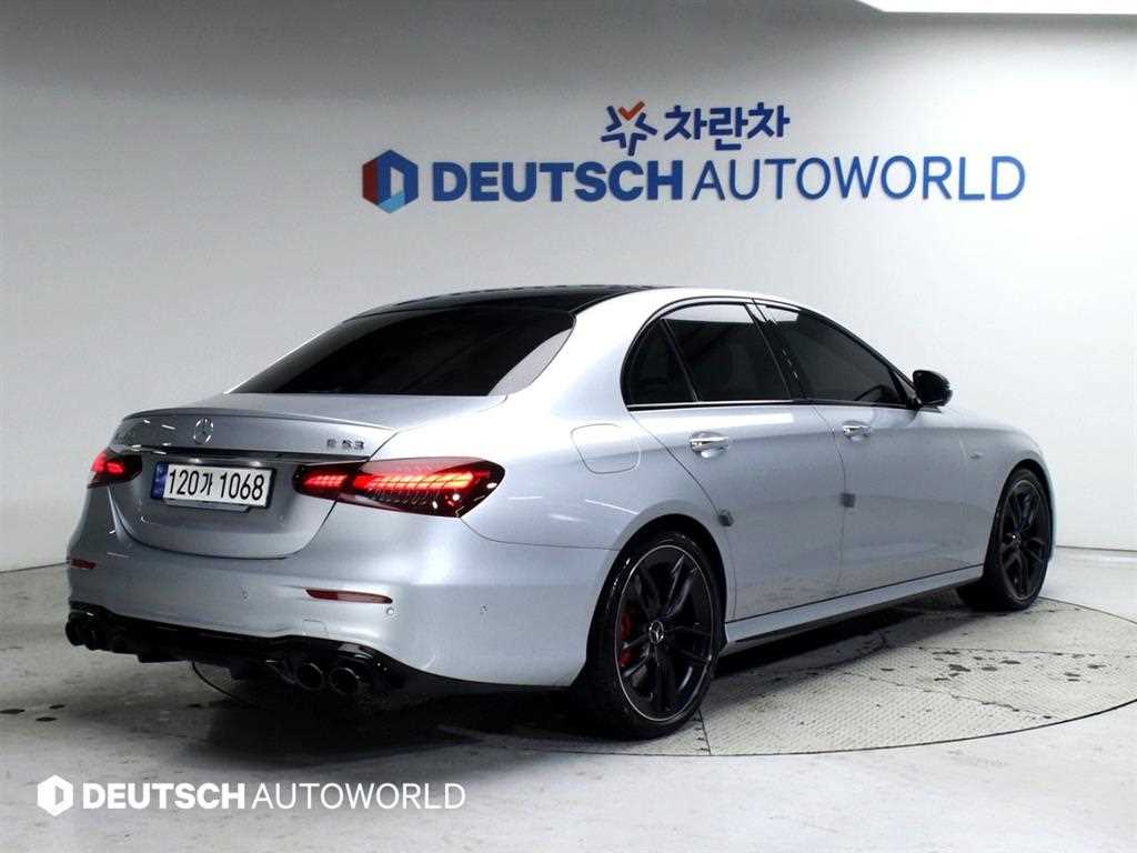 Mercedes Benz E class - Vista 2