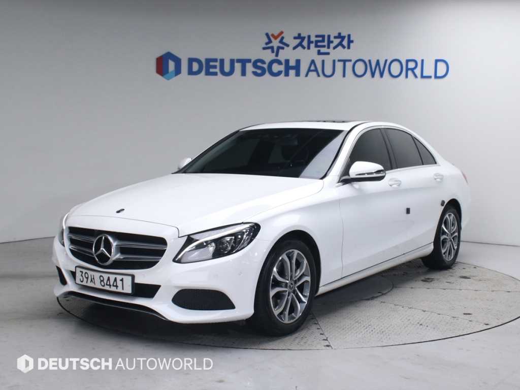 Mercedes Benz C Class 2018 Blanco - Importación desde Corea - HF Imports Iquique - Foto 1