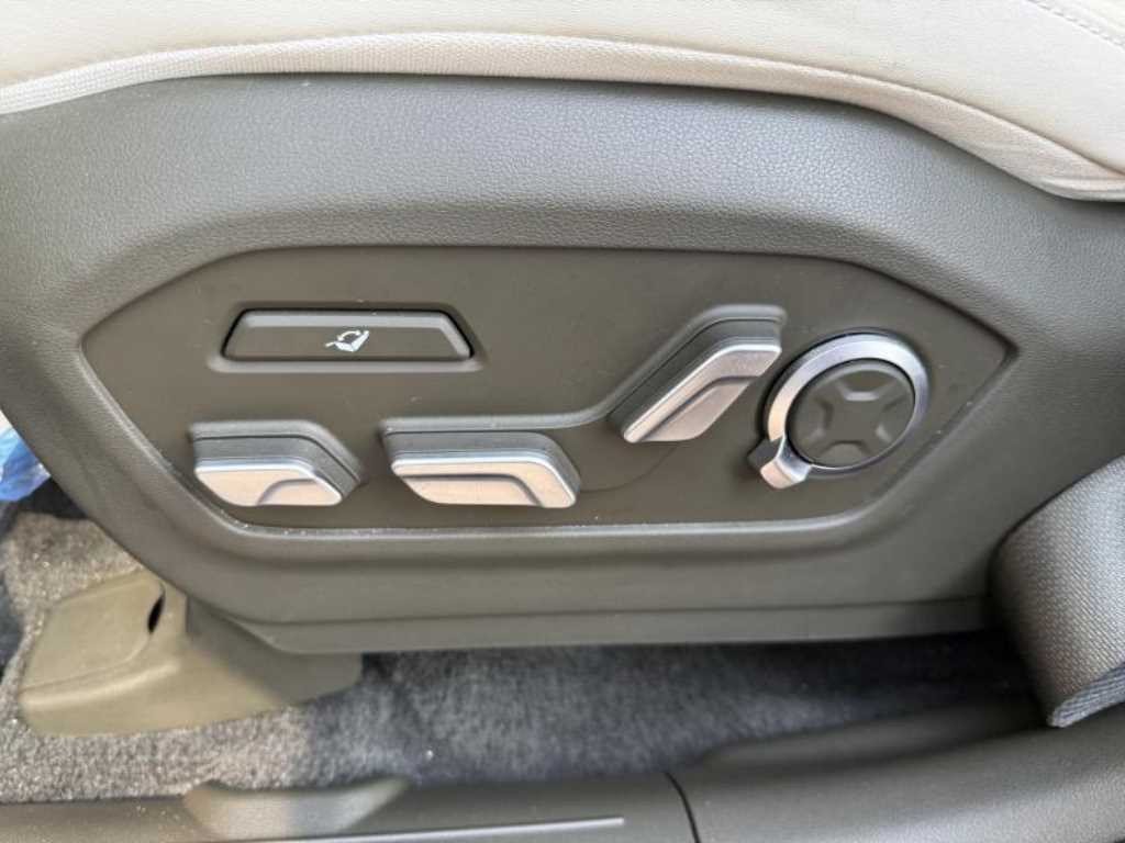 HYUNDAI Santa Fe - Vista 8