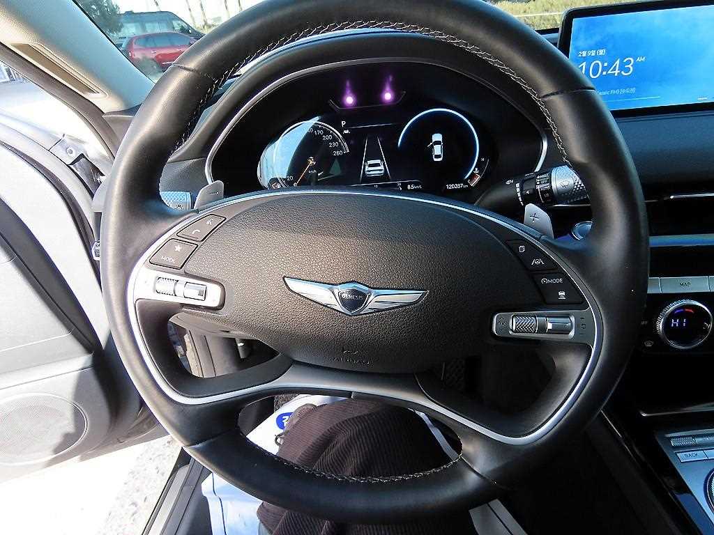 Genesis G80 - Vista 8