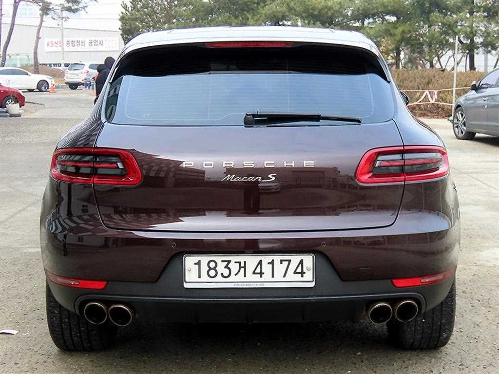 Porsche Macan - Vista 4