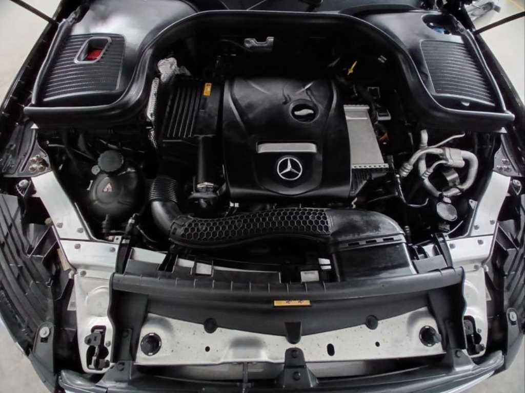 Mercedes Benz GLC Class 2019 Negro - Importación desde Corea - HF Imports Iquique - Foto 20