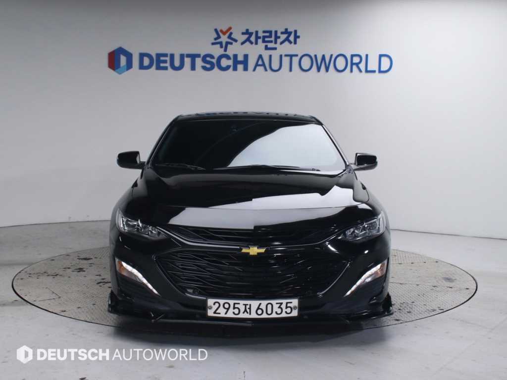 Chevrolet Malibu - Vista 3