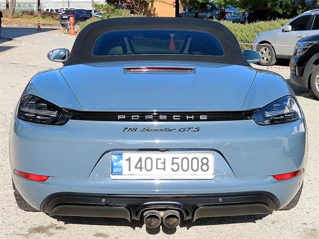 Porsche 718 - Vista 4