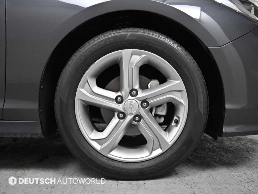 HYUNDAI Sonata - Vista 5