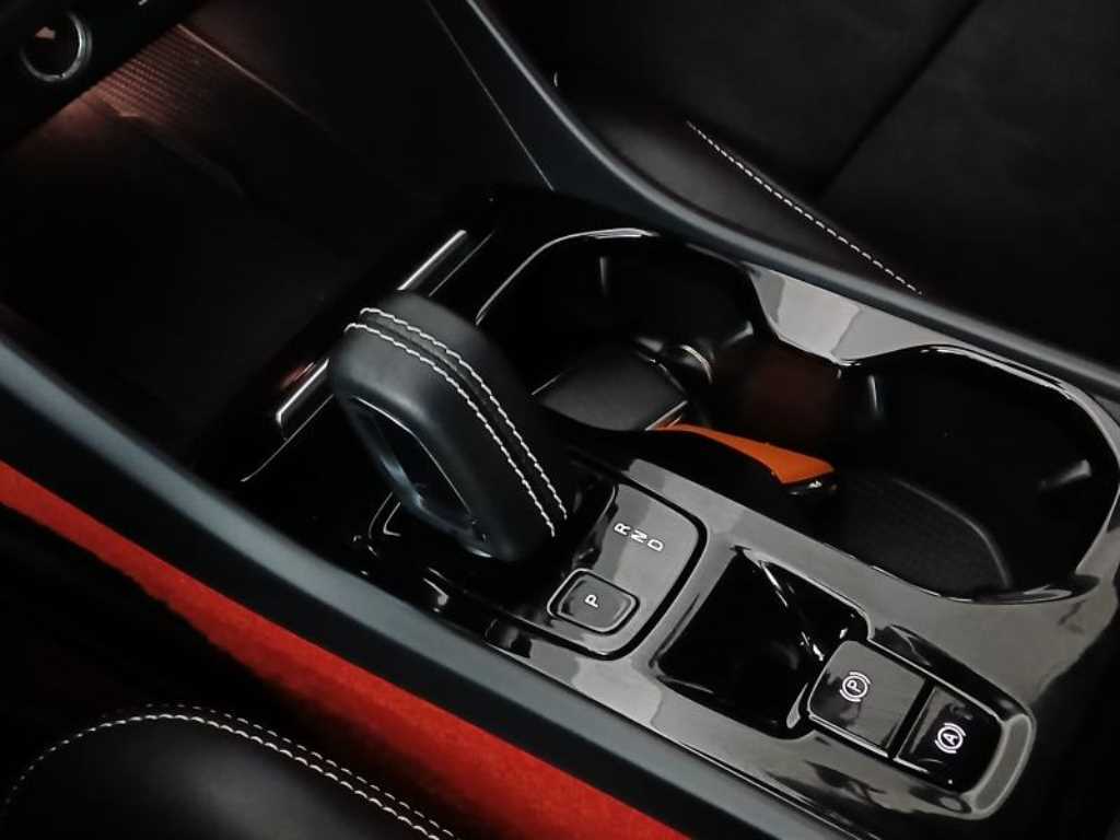 Volvo XC40 2021 Blanco - Importación desde Corea - HF Imports Iquique - Foto 13