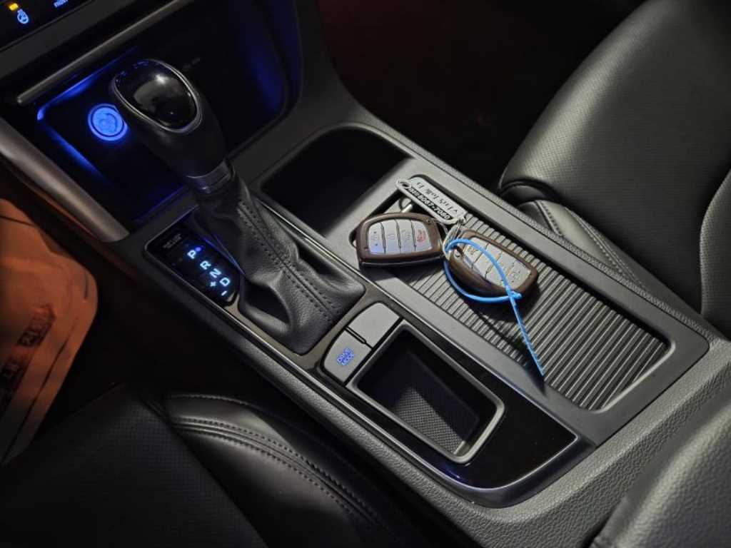 HYUNDAI Sonata - Vista 11