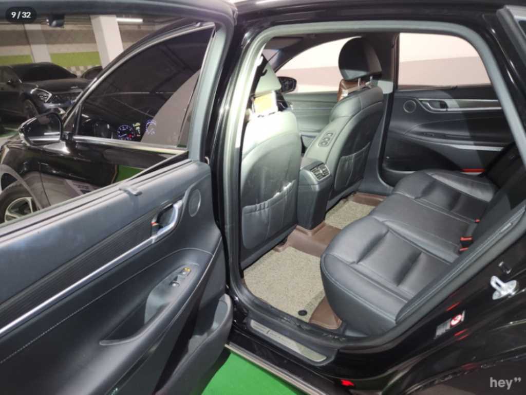 HYUNDAI Grandeur - Vista 9