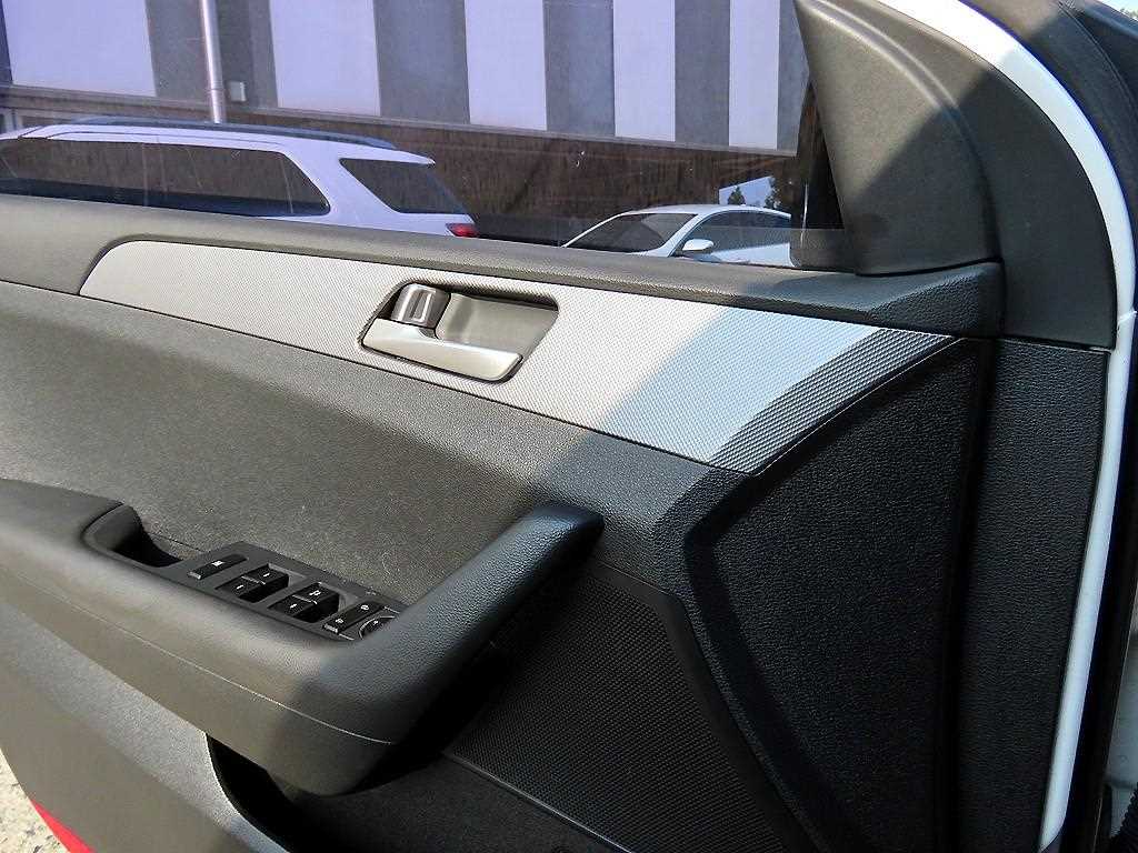 HYUNDAI Sonata - Vista 11