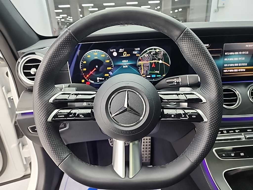 Mercedes Benz E class - Vista 9