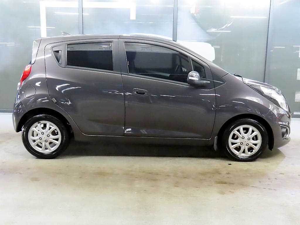 Chevrolet Spark - Vista 3