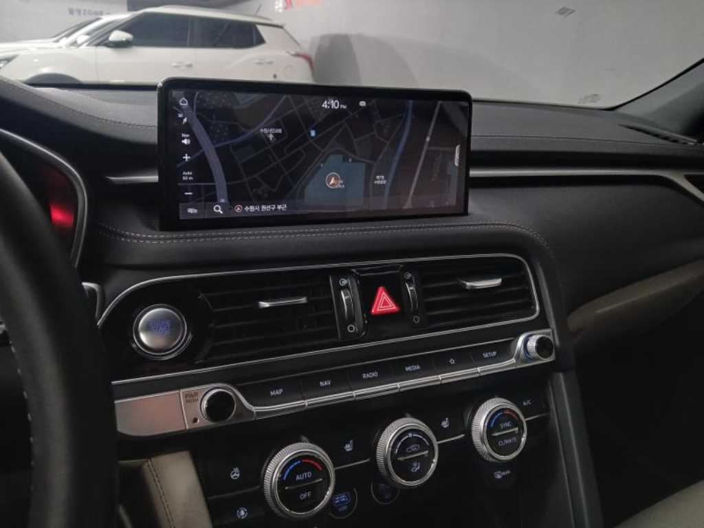 Genesis G70 - Vista 11