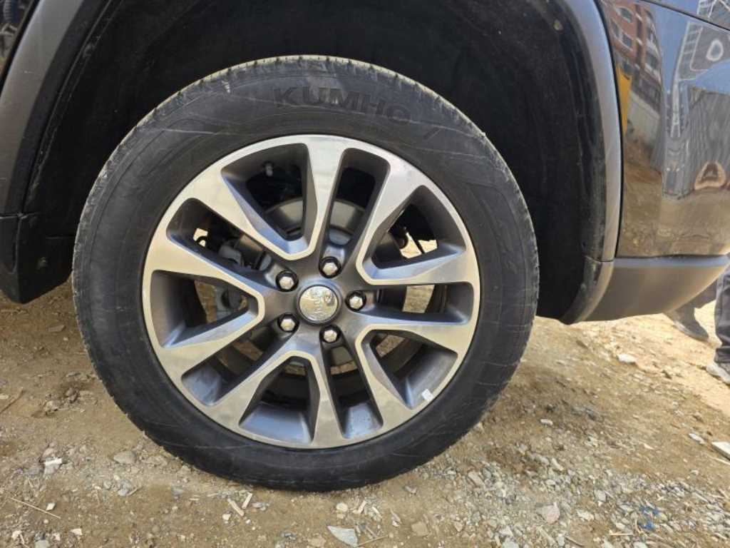 Jeep Cherokee - Vista 7