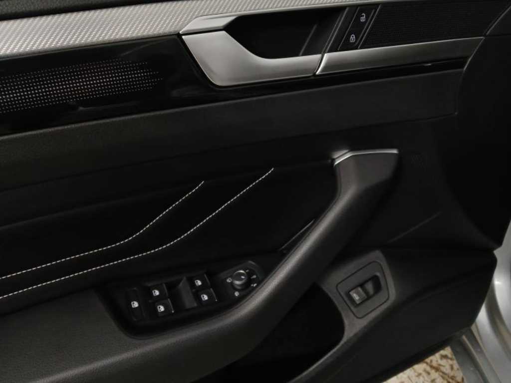 Volkswagen Arteon - Vista 10