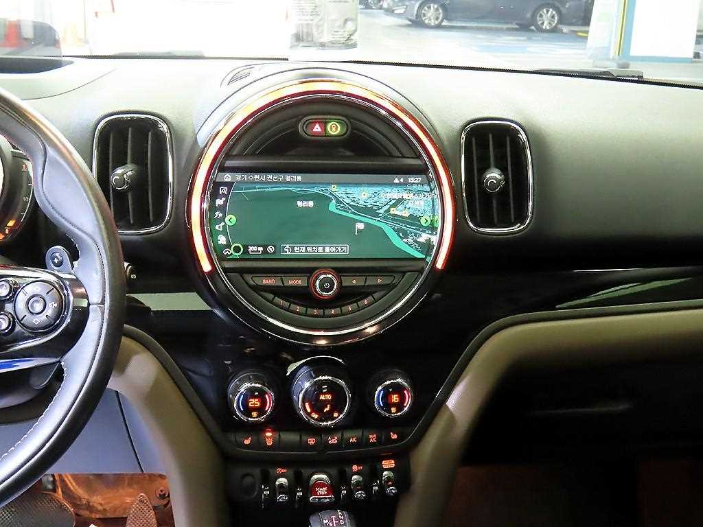 Mini Countryman - Vista 11